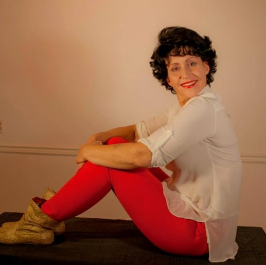Gallery photo 5 of Emma Lee Entertains