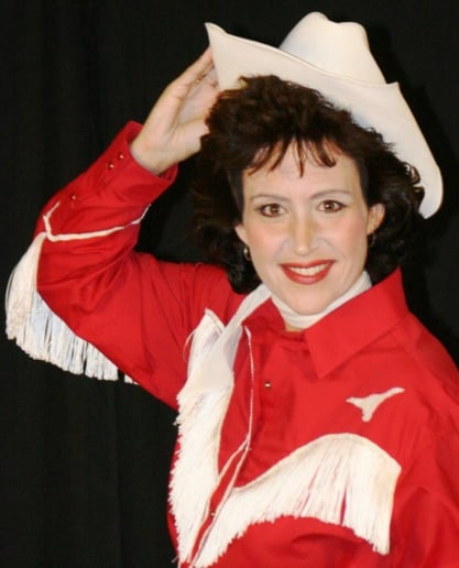 Gallery photo 1 of Emma Lee Entertains