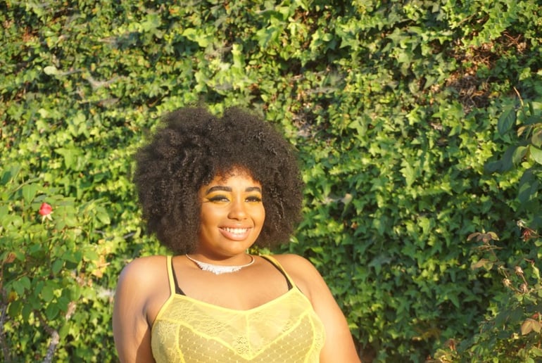 Gallery photo 7 of Emoni