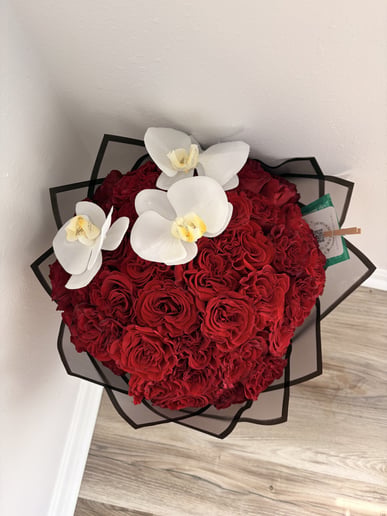 Gallery photo 2 of Emoni’s Bouquet Bailee