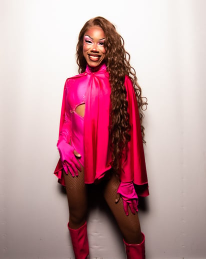 Gallery photo 4 of Empress Astara