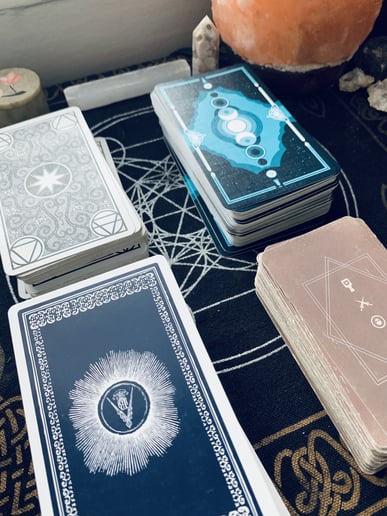 Gallery photo 4 of Empress Tarot