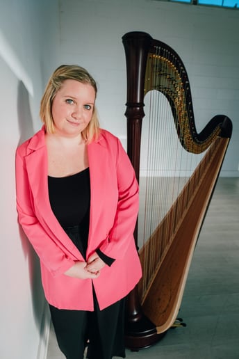 Gallery photo 2 of Zoe Lyn O'Shaughnessy, harpist