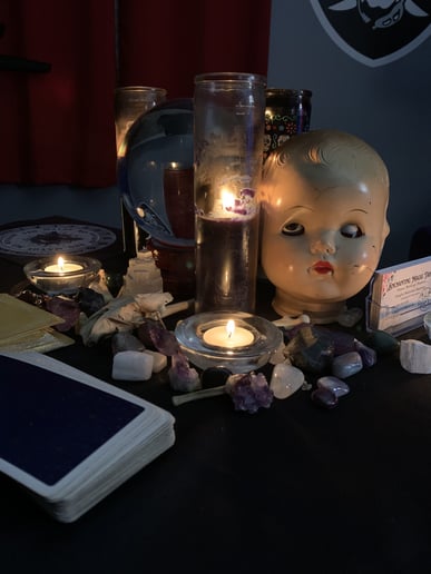 Gallery photo 5 of Enchanting Magic Tarot