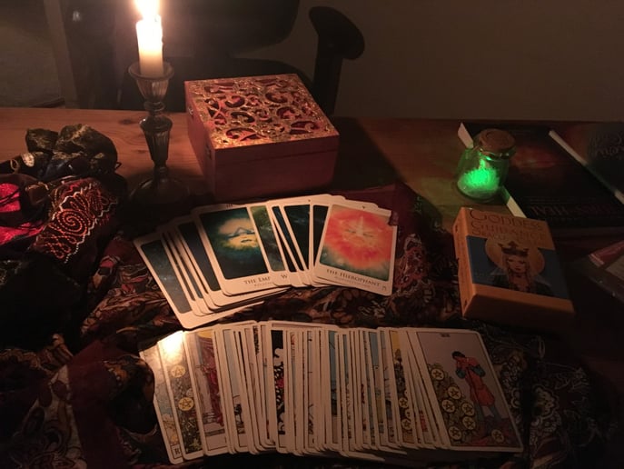 Gallery photo 8 of Enlightening Tarot Readings