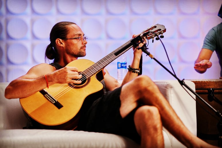 Gallery photo 1 of Enrique the Music Alchemist