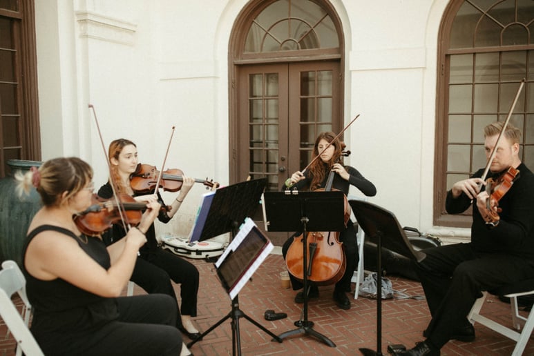 Gallery photo 2 of Ensemble Mercury
