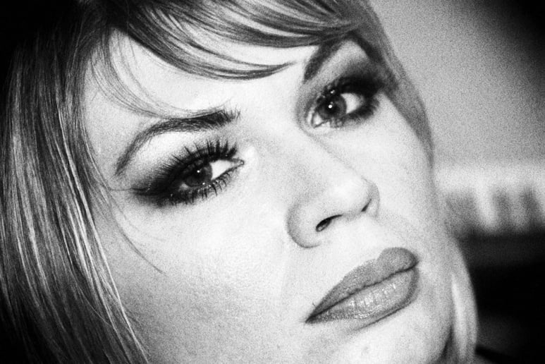Gallery photo 2 of Entertainer Diana Turner
