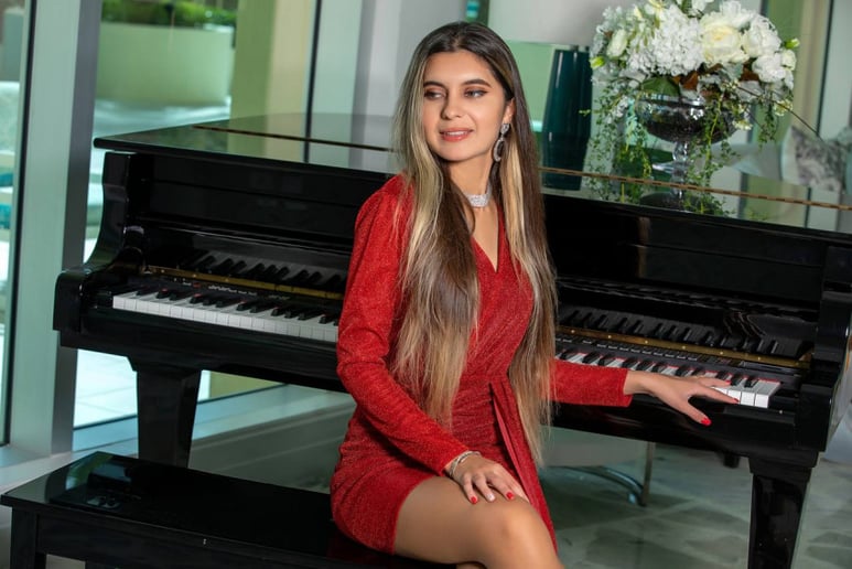 Gallery photo 2 of Alina Bermudez