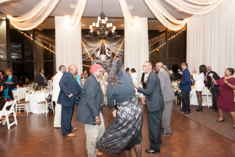 Gallery photo 11 of Entertainment To Remember DJ Service