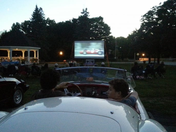 Gallery photo 5 of Entertainment Under the Stars
