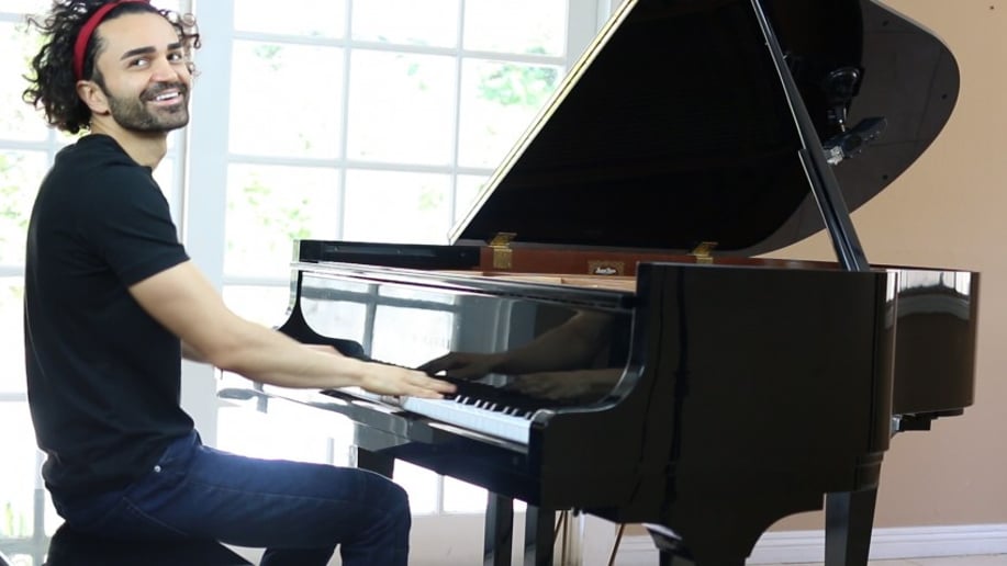 Gallery photo 1 of Entertainment with Elegance