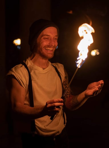 Gallery photo 2 of Daniel Dragonstaff