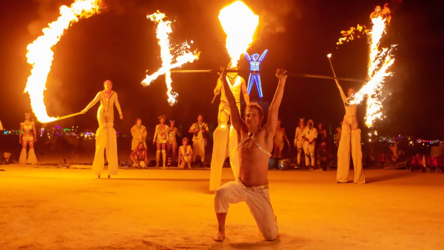 Gallery photo 12 of Floki's Fire Magic & Dance