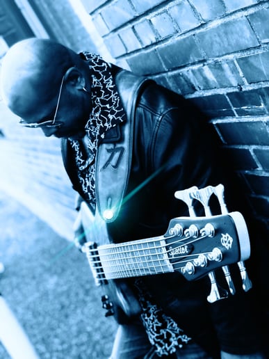 Gallery photo 1 of E.Pruitt Bassist