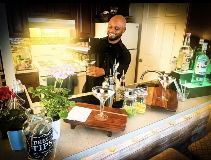 Gallery photo 1 of Eras Mobile Bartending