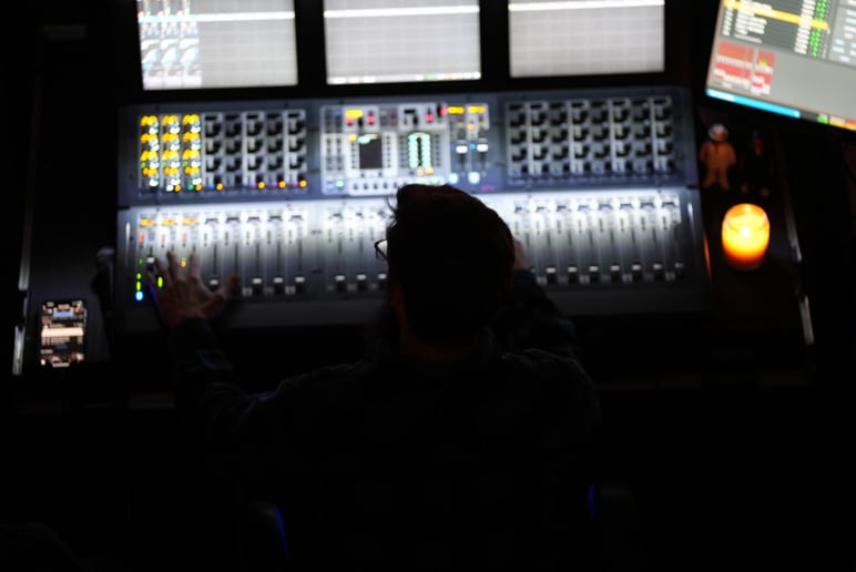 Gallery photo 1 of Eric Travis Audio