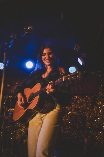 Gallery photo 5 of Erica Knox • Pop/Folk Artist