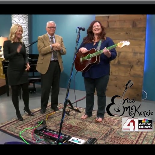 Gallery photo 9 of ERICA One Woman Band