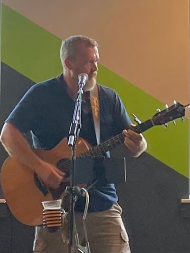 Gallery photo 4 of Erik Gaines Music