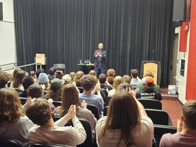 Gallery photo 7 of Erik Helgeson Magic