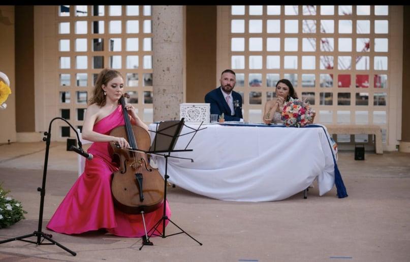 Gallery photo 1 of Erika Money Cello