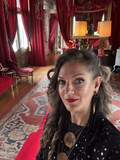 Gallery photo 2 of Erin A Mollere Tarot & Palmistry