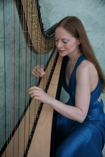 Gallery photo 11 of Erin Hill - Harpist & Singer