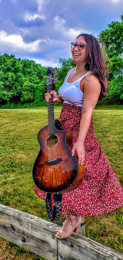 Gallery photo 1 of Erin Rocc