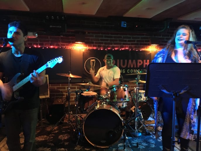 Gallery photo 4 of Essie & the Big Chill