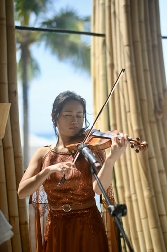 Gallery photo 1 of Esther Violin