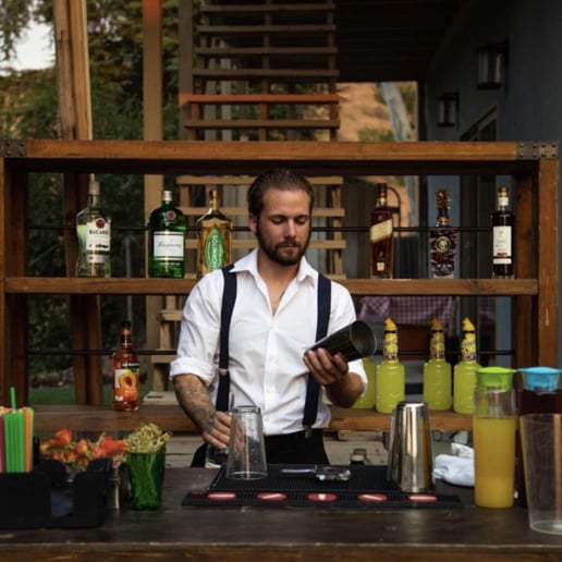 Gallery photo 2 of Barmaid’s Choice
