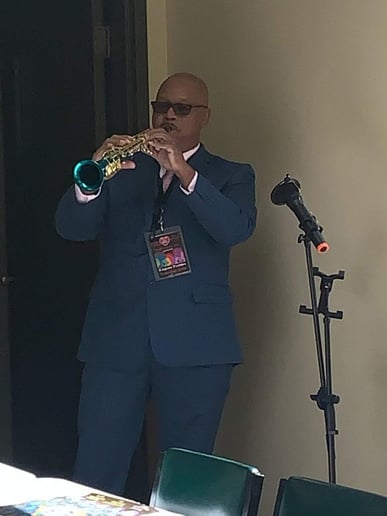 Gallery photo 4 of Eugene Peebles with "The Talking Sax"