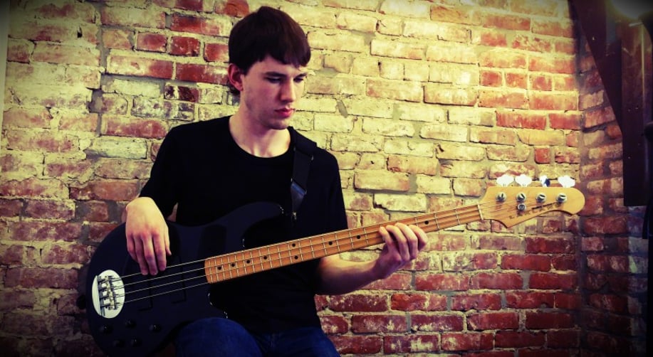 Gallery photo 1 of Evan Carley Bassist
