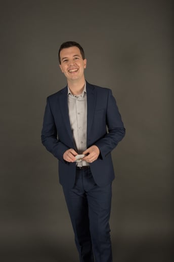 Gallery photo 2 of Evan Matthew, Corporate Magician & Mentalist