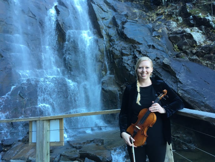 Gallery photo 11 of Evelyn's Music - Professional Piano and Violin