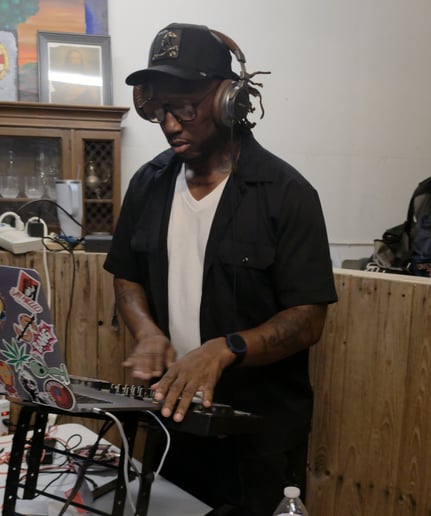 Gallery photo 10 of DJ Melo Event DJ and Photo Booth