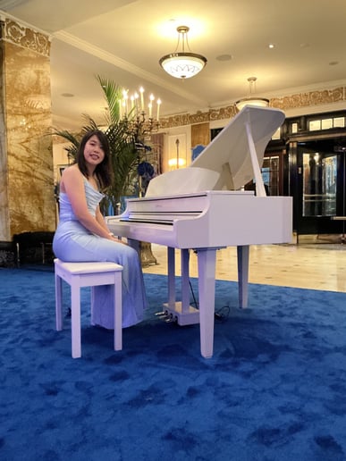 Gallery photo 3 of Anna C, Event Pianist