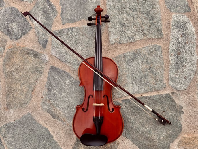 Gallery photo 2 of Bayley Tuttle Event Violinist