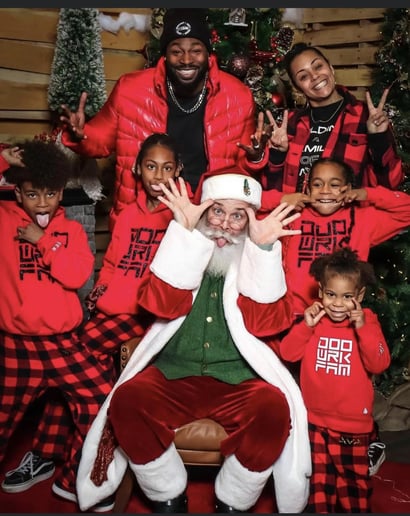 Gallery photo 2 of Sensational Santa