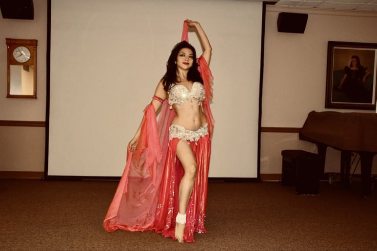 Gallery photo 5 of Susana Nieto Odalisque