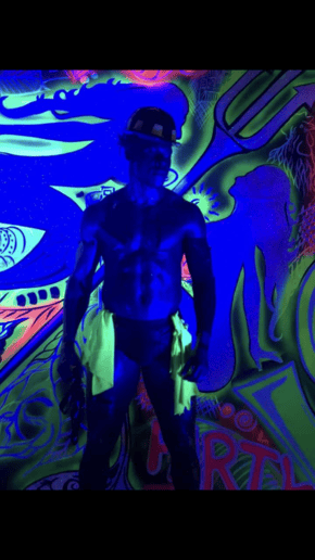 Gallery photo 6 of Exotic Entertainer West