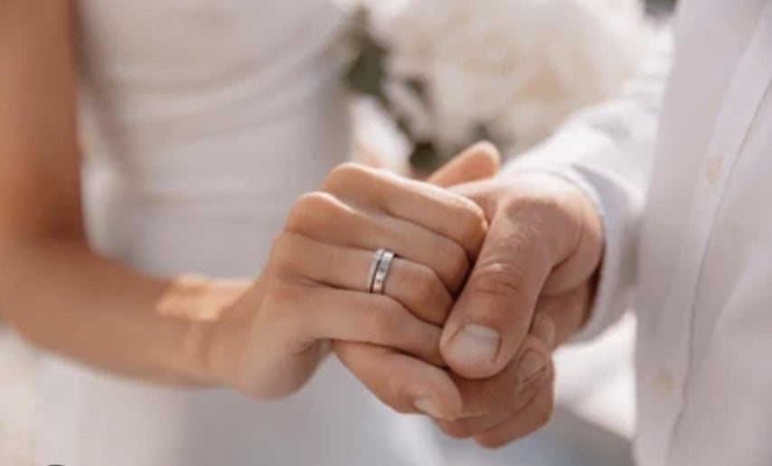 Gallery photo 4 of Expedited Weddings of Cincinnati, LLC.