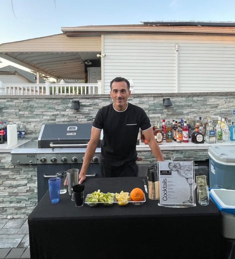Gallery photo 7 of Rob the Bartender