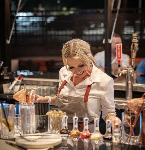 Gallery photo 1 of Experienced Bartender for Private Events