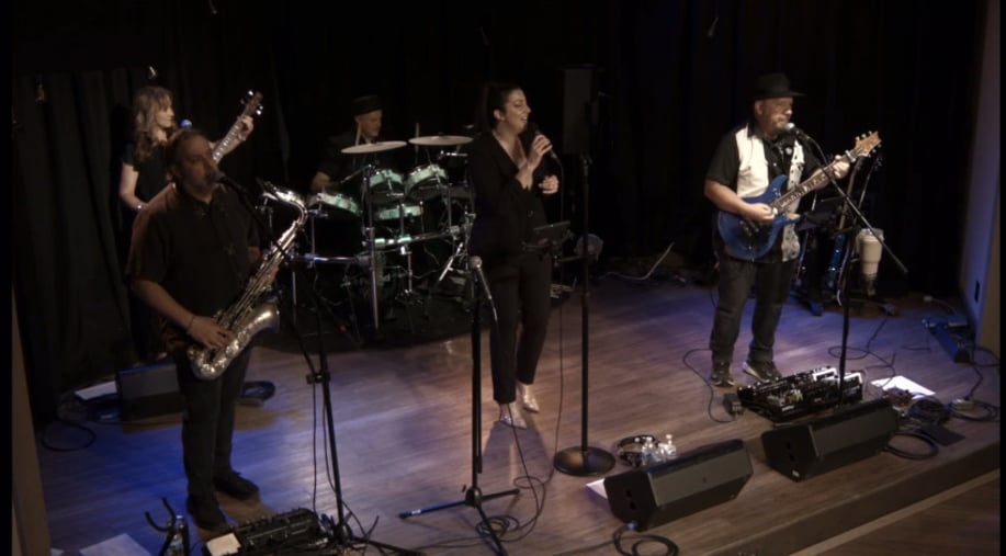 Gallery photo 1 of Jaimie Ryan & The Nashville Players