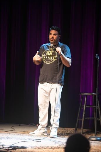 Gallery photo 3 of Michael Pasvar, Experienced Professional Comedian