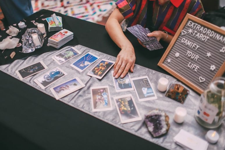 Gallery photo 3 of Extraordinary Tarot