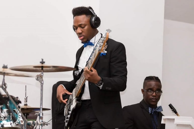 Gallery photo 3 of Ezechiel Auleus
