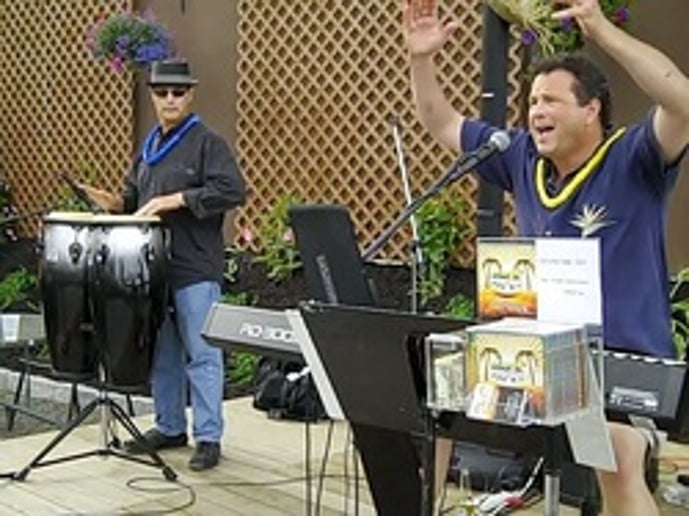 Gallery photo 2 of Frank Jurgens - Piano Entertainer/One-Man Band